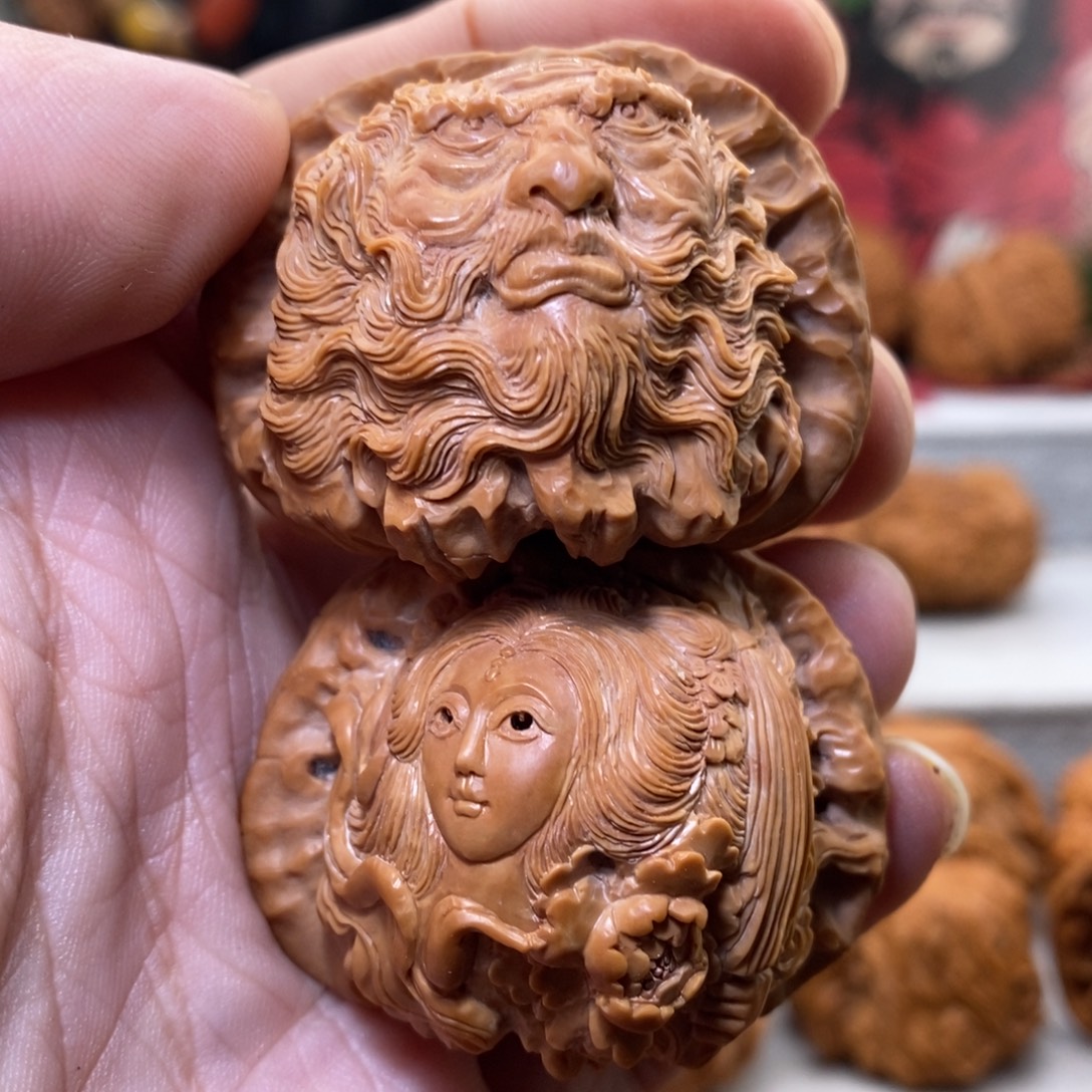 把件文玩核桃纯手工雕刻钟馗嫁妹