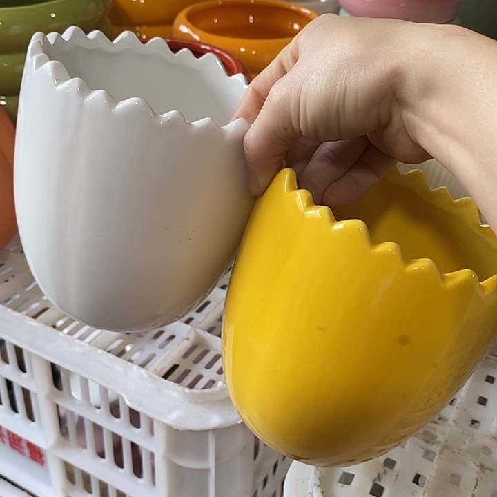 陶瓷花盆有孔 瑕疵介意勿拍 陶瓷花盆有孔 瑕疵介意勿拍 