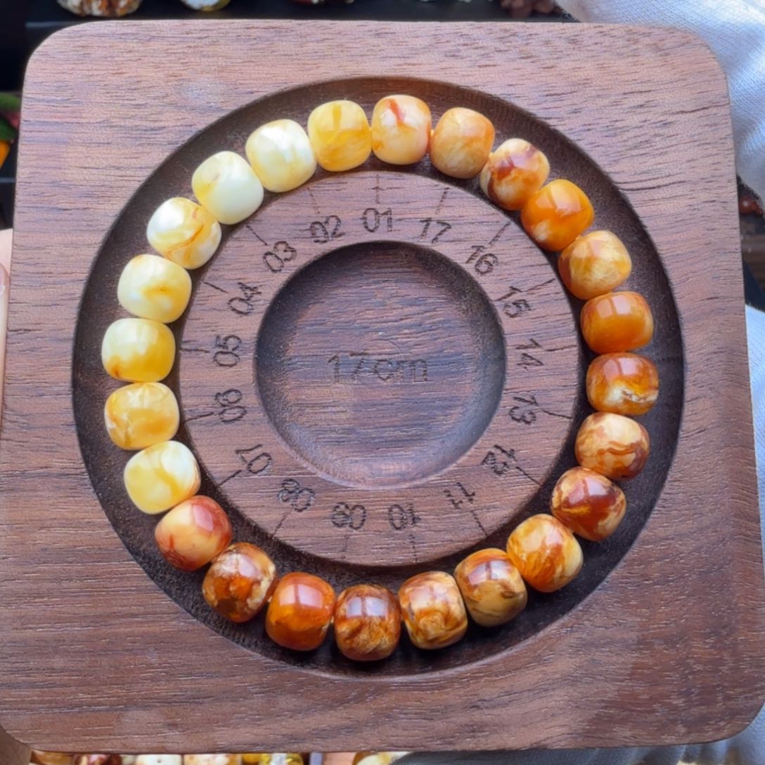 蜜蜡未镶嵌裸石蜜蜡9