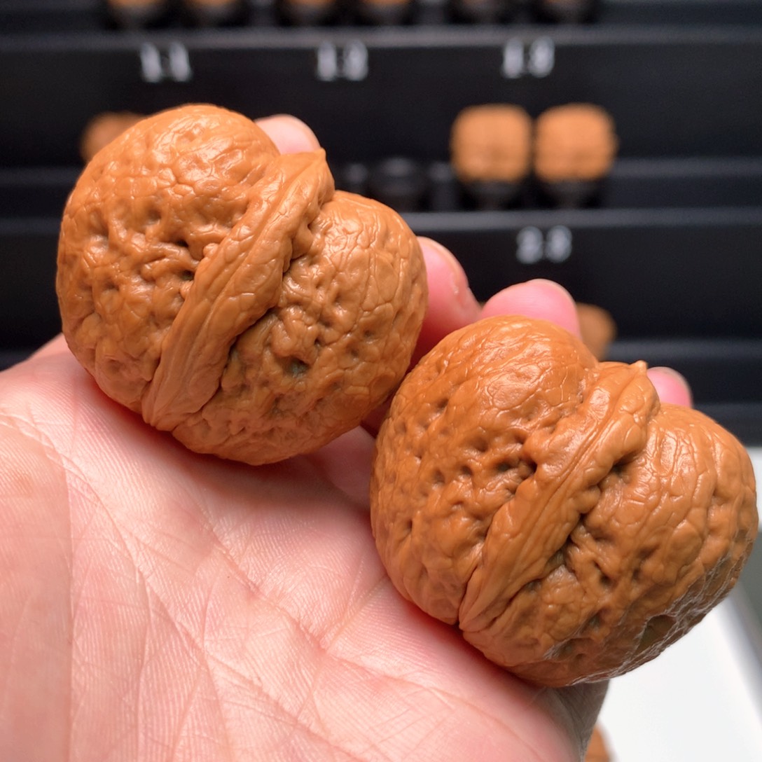 把件文玩核桃玉**的老树炸二元宝