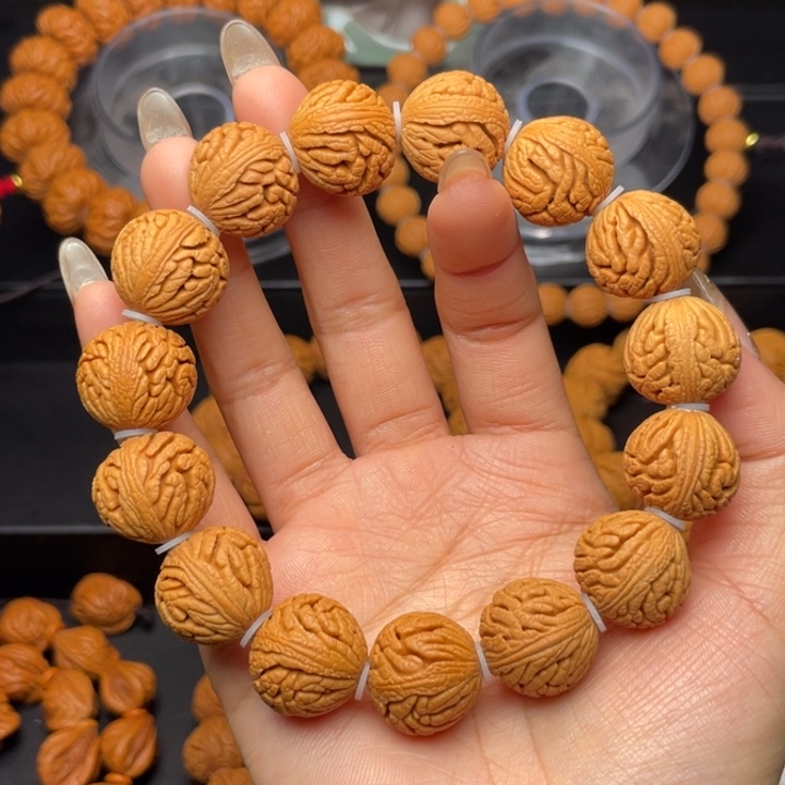 桃核手串17尺寸密纹绣球（8号链接）