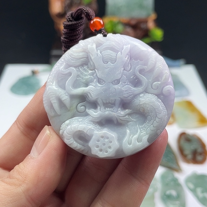 翡翠未镶嵌颈饰吊坠