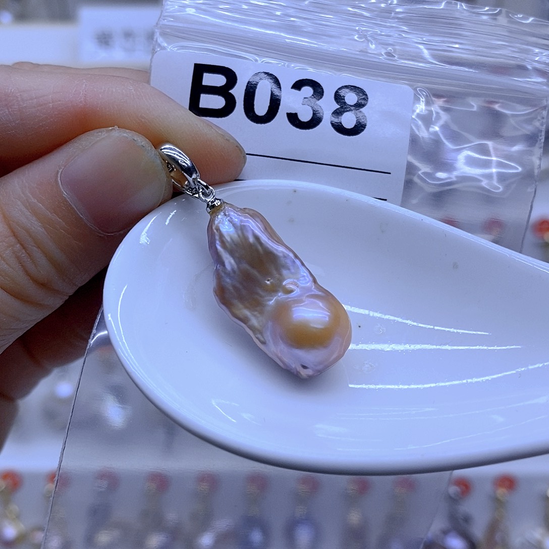 未镶嵌颈饰淡水珍珠