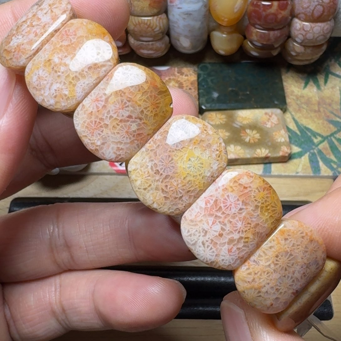 硅化玉天然有机玉石保真色未镶嵌粉蕾丝