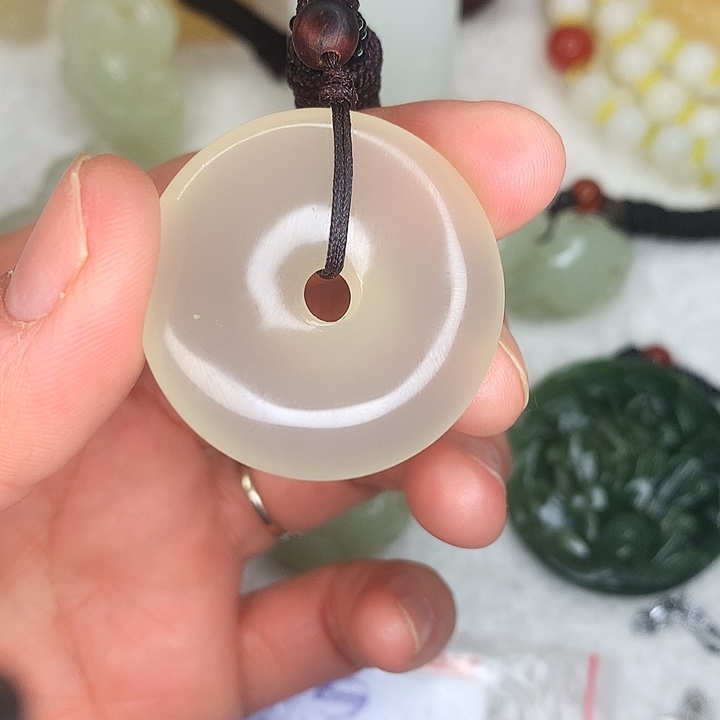 玛瑙/玉髓合金颈饰