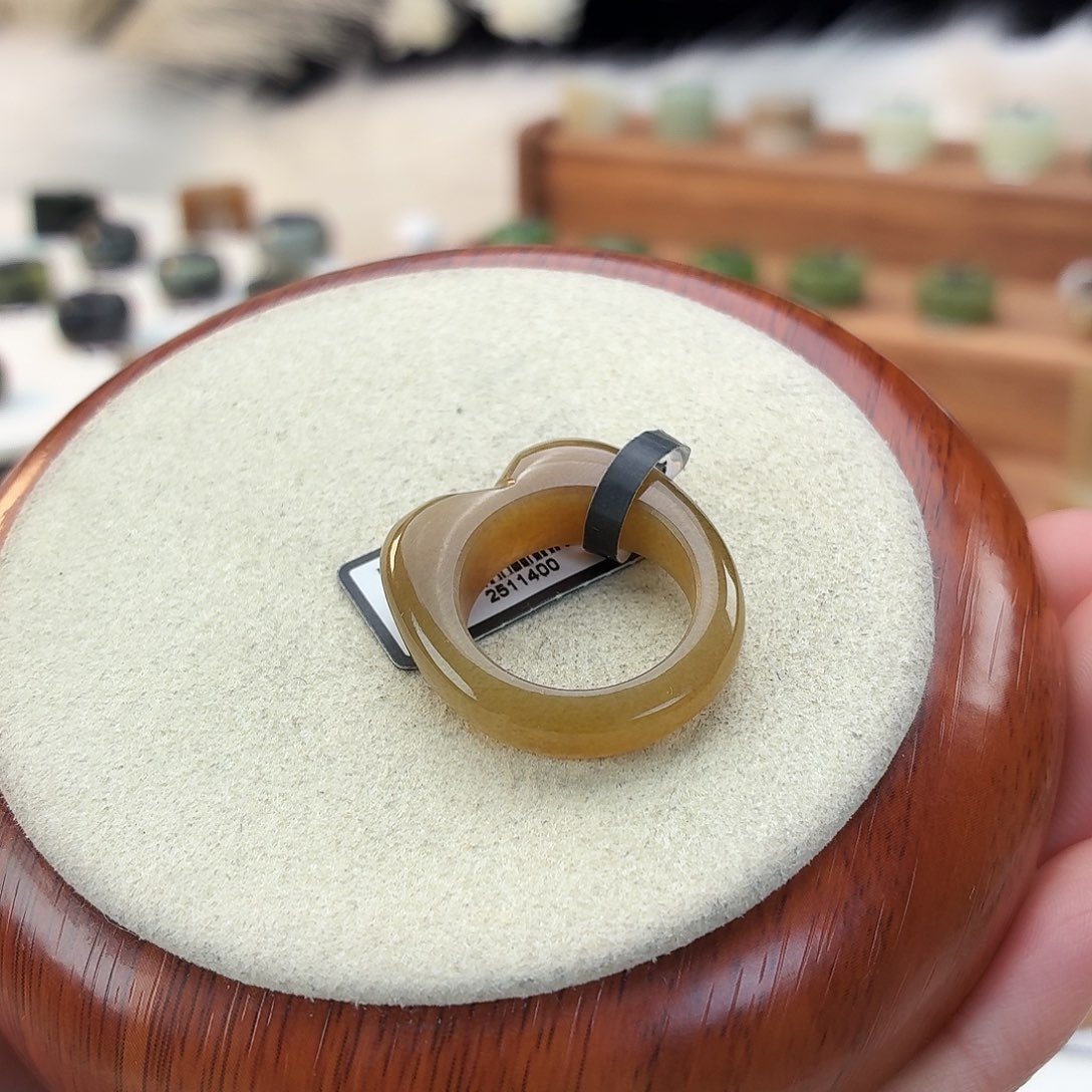 和田玉未镶嵌戒指红糖猫耳朵17.43mmj9