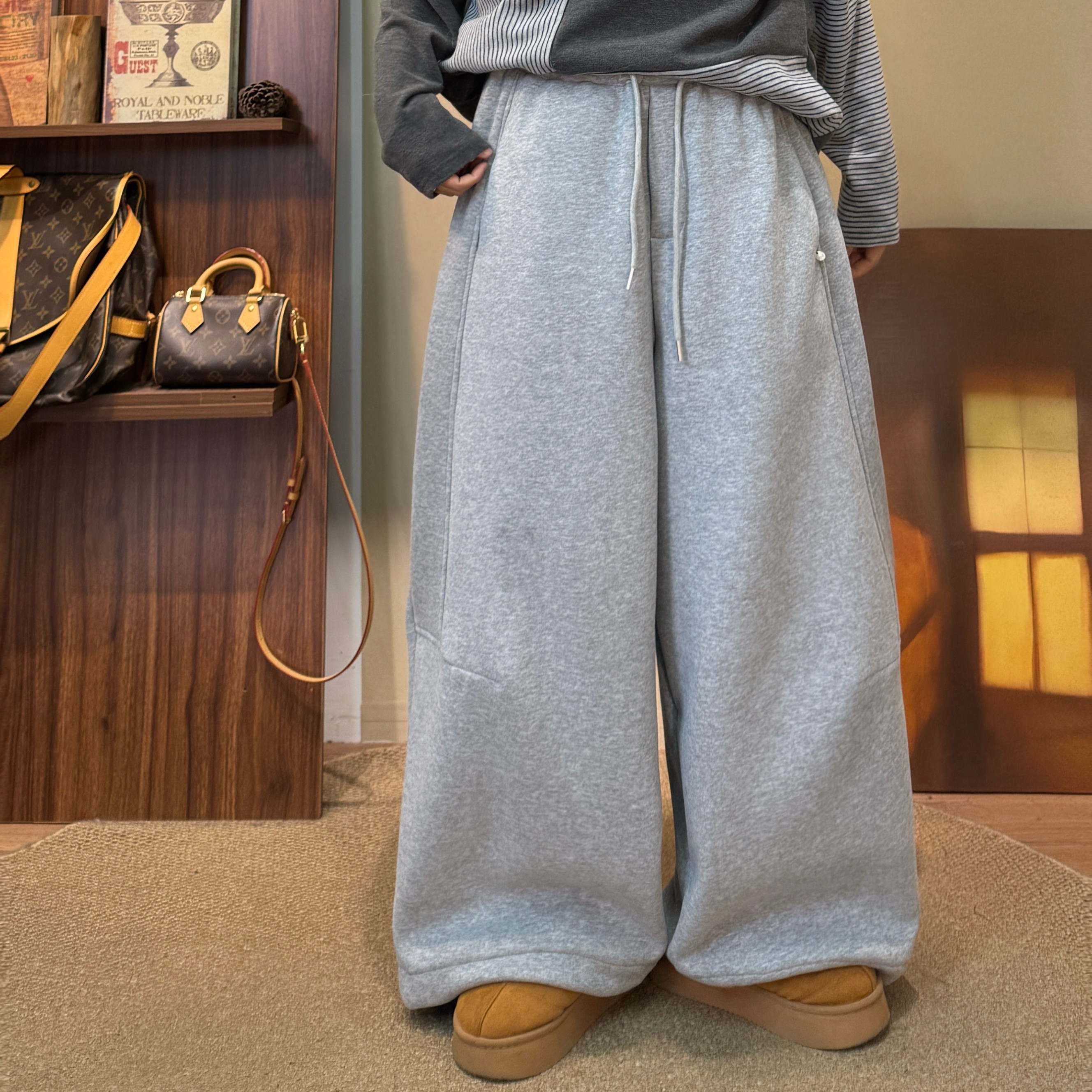 冬季新款宽松休闲百搭加绒加厚抽绳卫裤8190