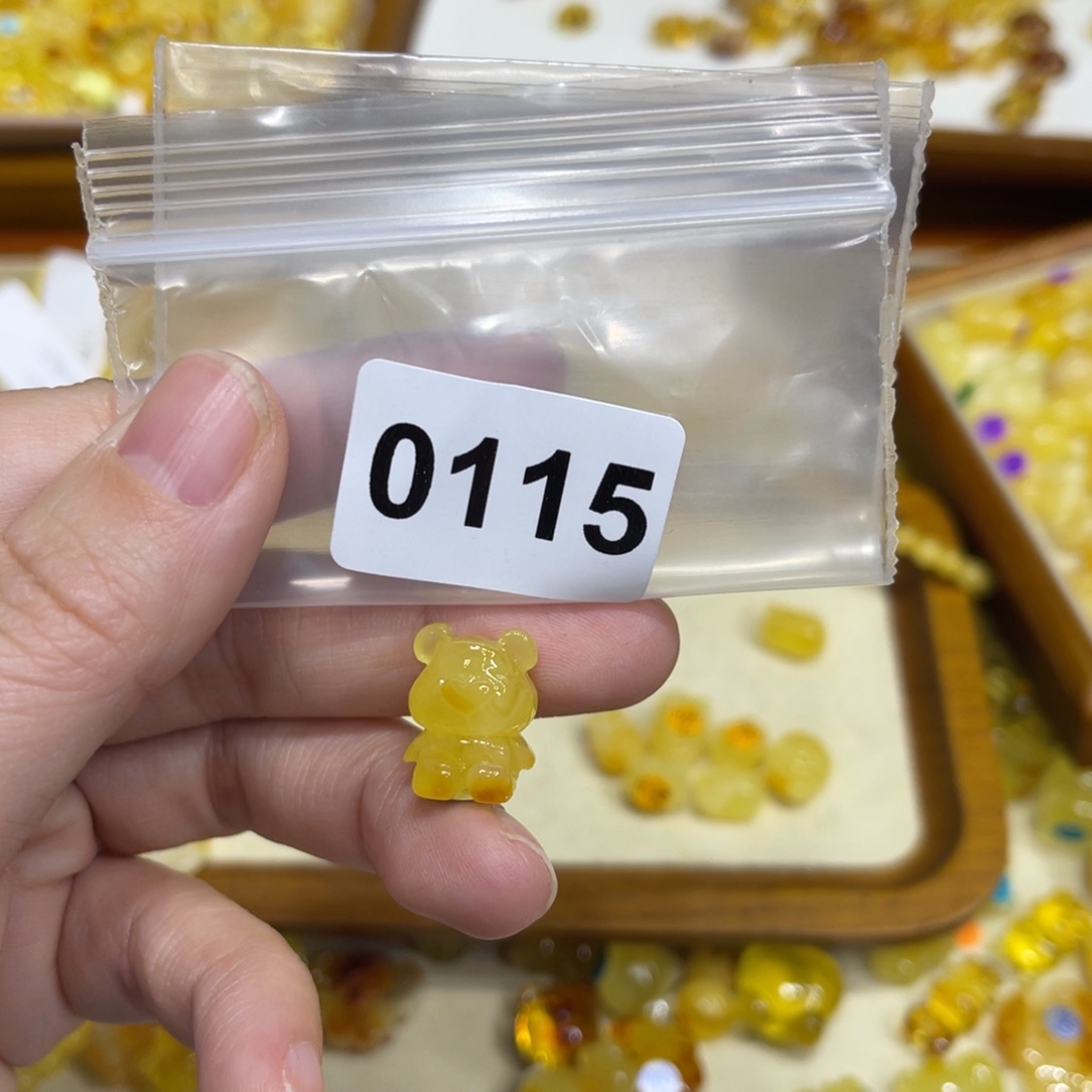 琥珀珠宝奇石未镶嵌