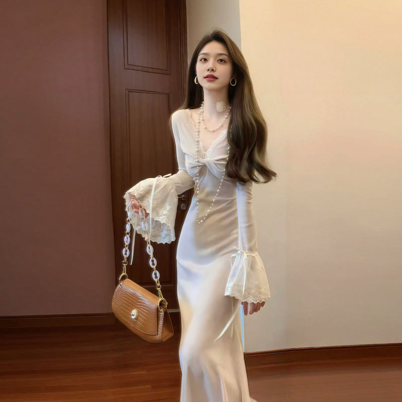 高级小众不撞款裙子高级感时尚气质修身包臀鱼尾连衣裙2026年冬季