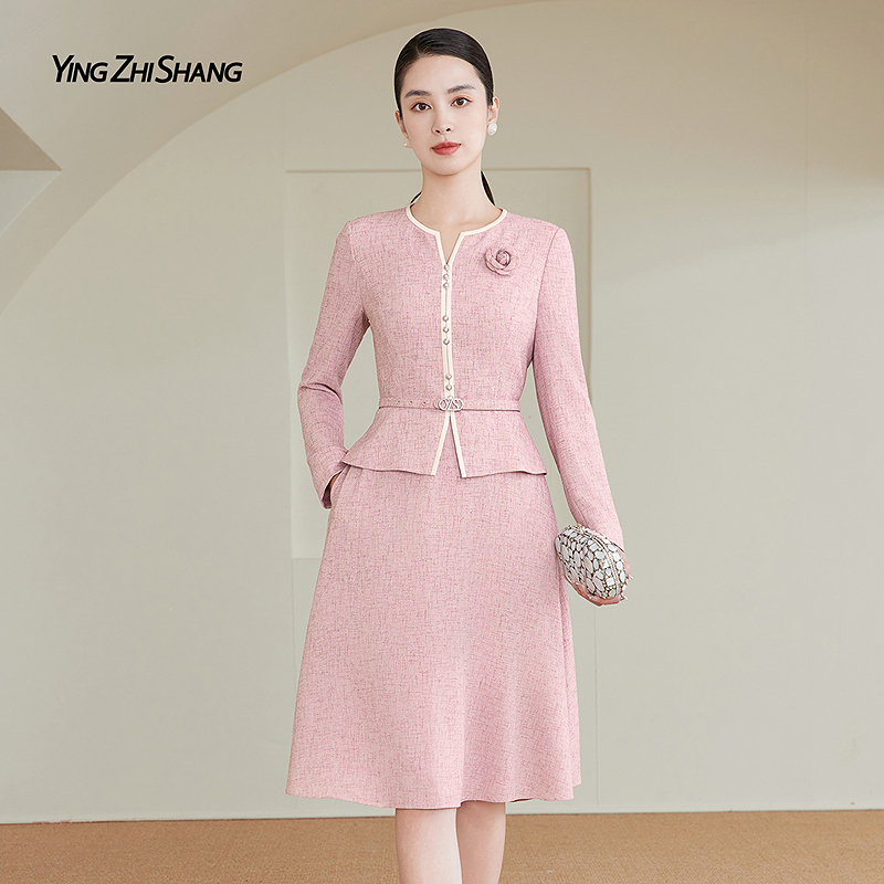 赢智尚玫瑰粉假两件连衣裙收腰遮腹点缀山茶花装饰ZF03957