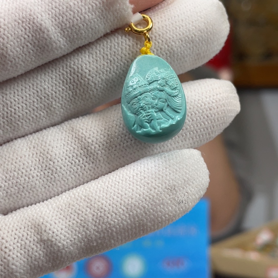 绿松石未镶嵌挂件