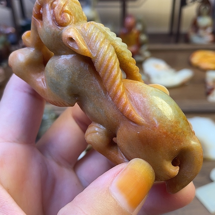 未镶嵌和田玉（糖玉）挂件