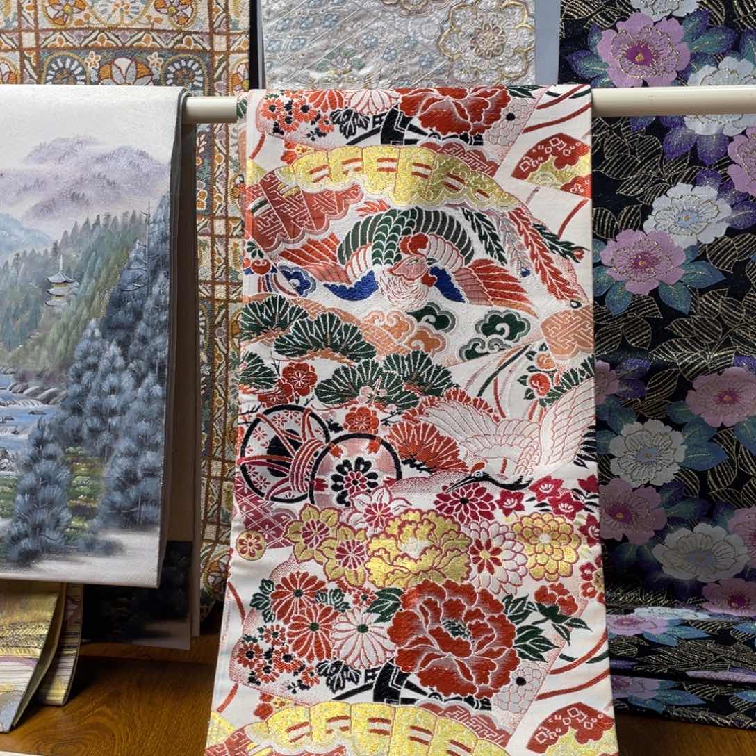 织绣双面全通丸带