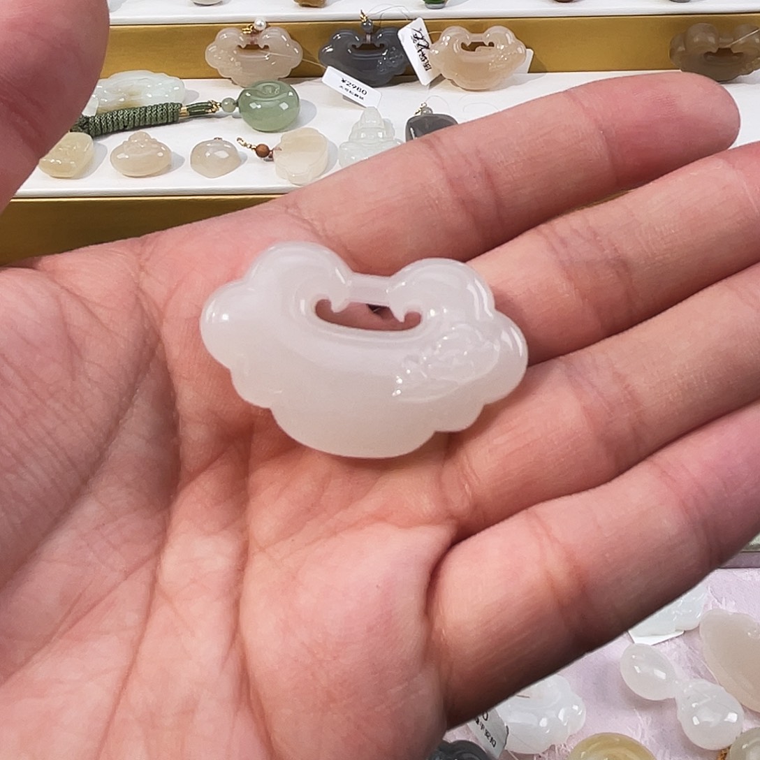 和田玉颈饰未镶嵌冰*