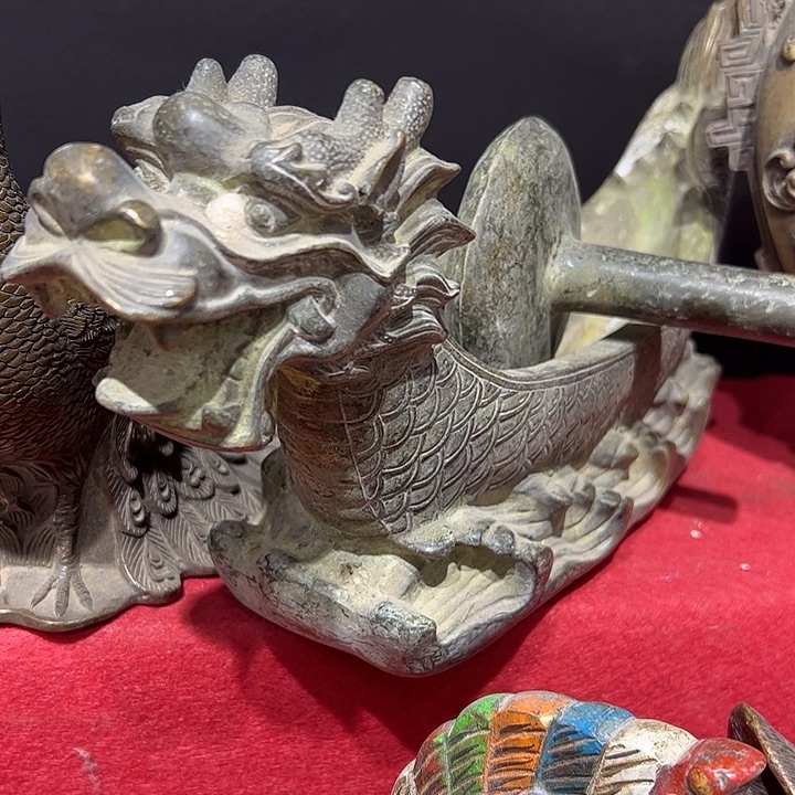 用****心微瑕疵黄铜摆件工艺品