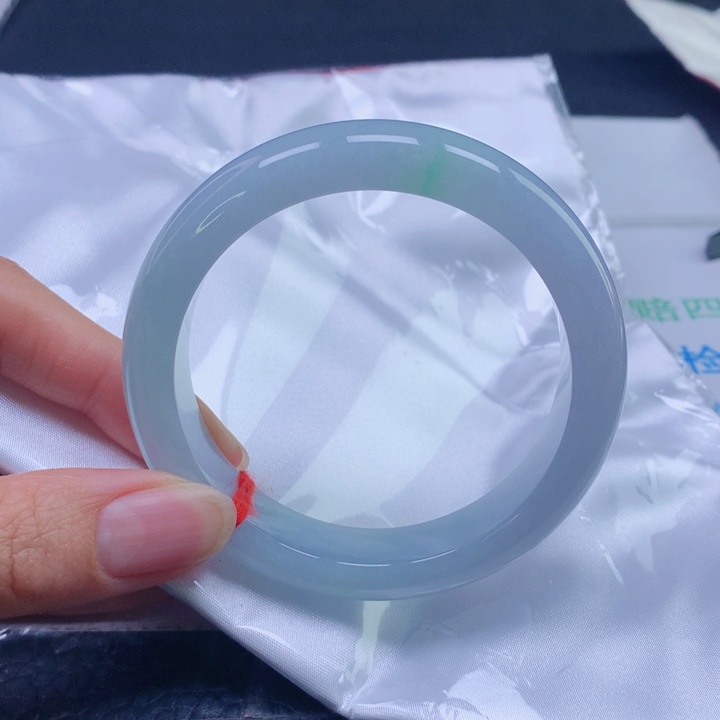 翡翠未镶嵌手镯56圈口