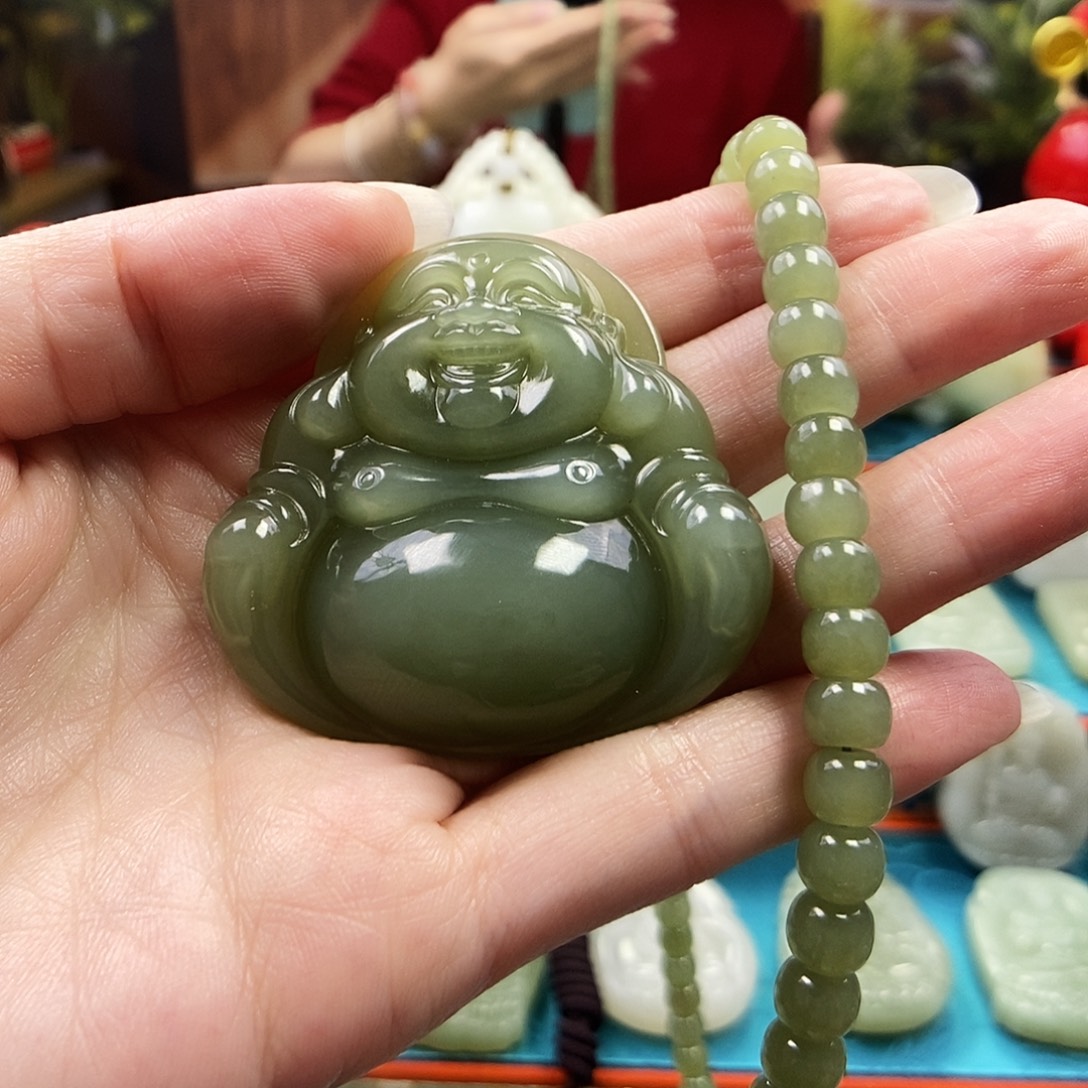 七***生和田玉未镶嵌颈饰