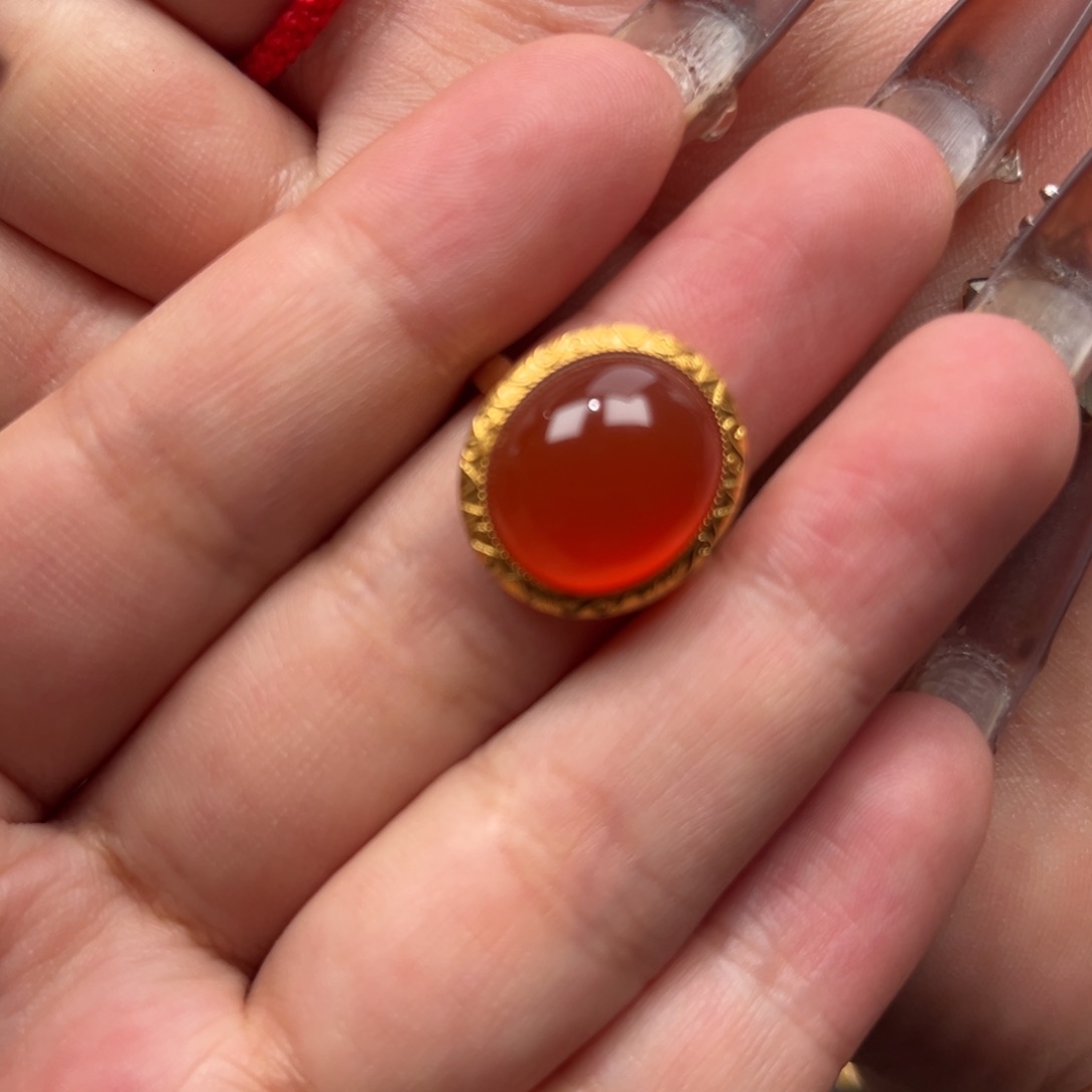 南红玛瑙戒指18K金镶嵌