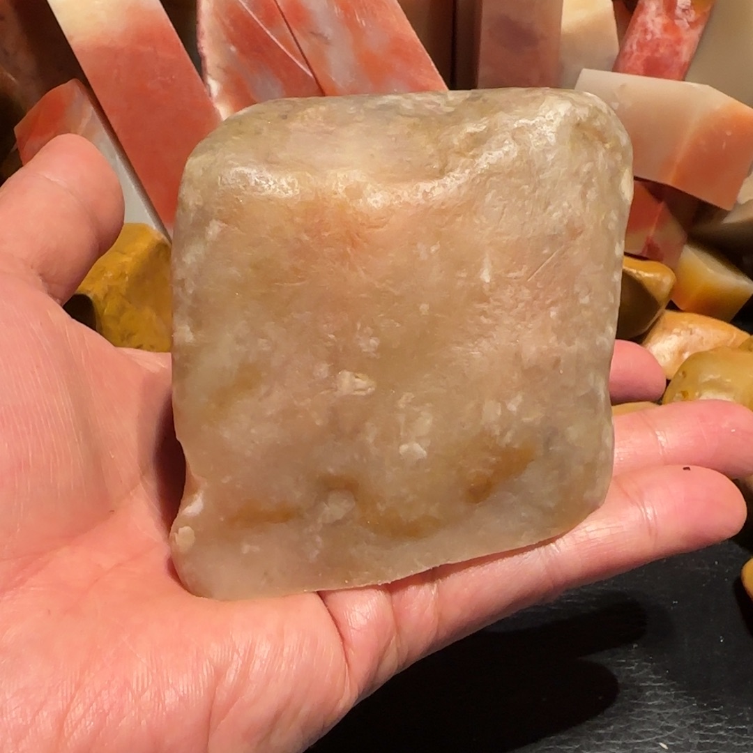 老挝石田黄．．．．．．．．