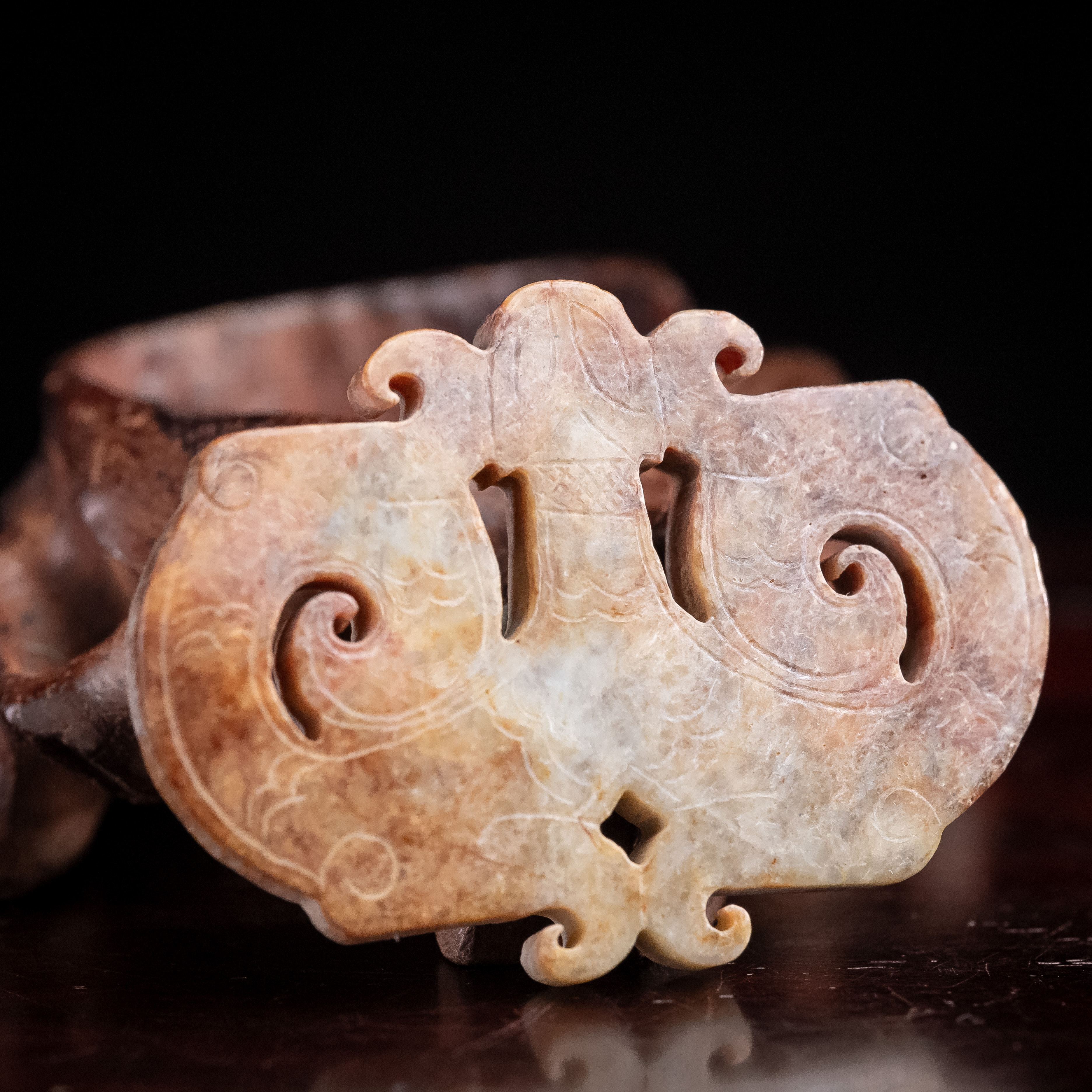 明代和田玉龙纹玉佩-LM