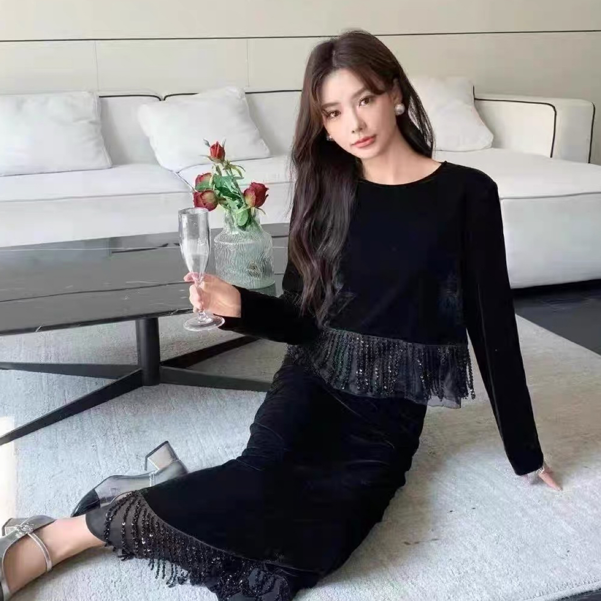 真丝绒时尚套装女长袖流苏上衣欧洲站高端两件套高腰黑色A字长裙