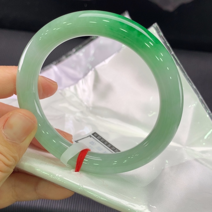 翡翠未镶嵌手镯圆条57-58