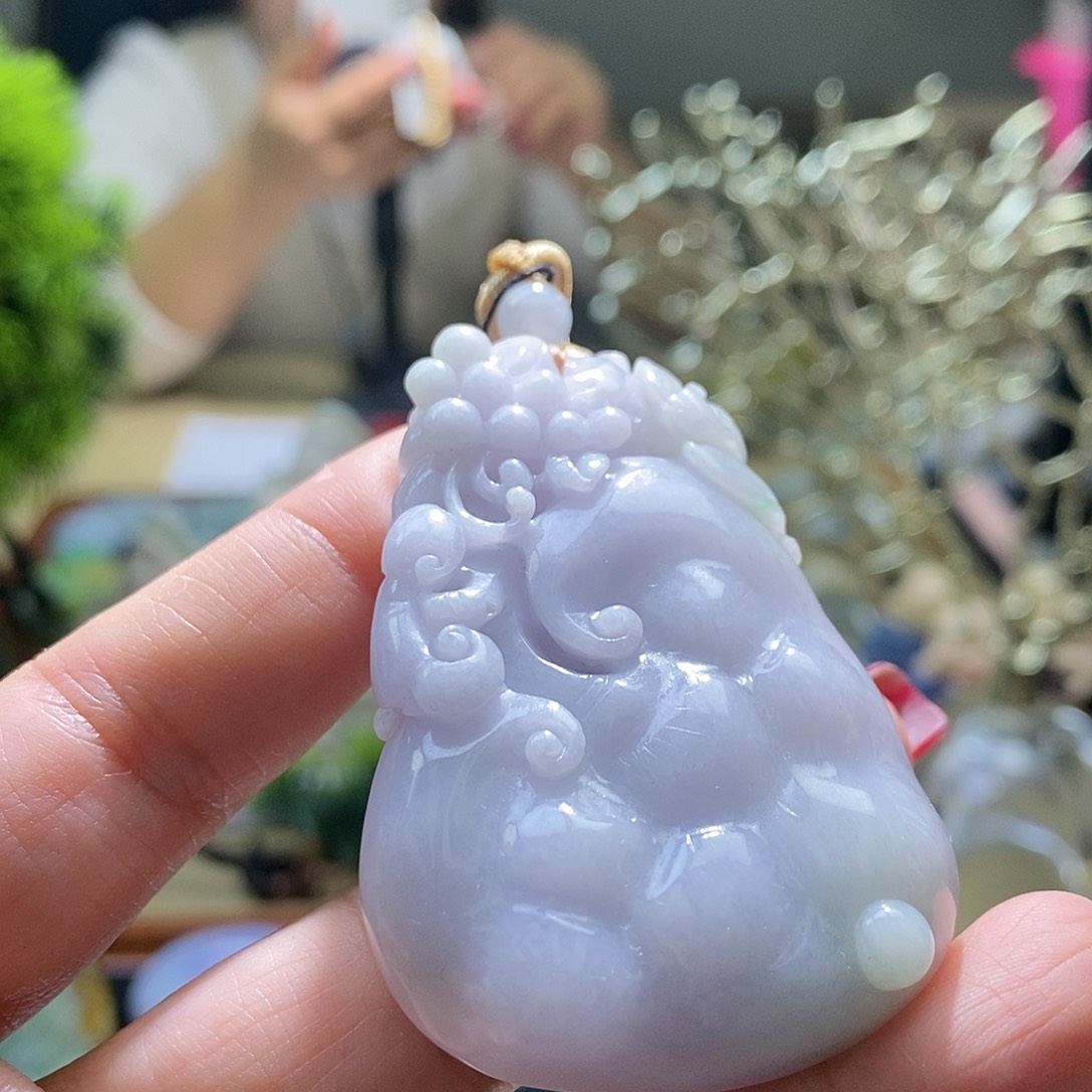 【闪购商品】翡翠颈饰未镶嵌如意