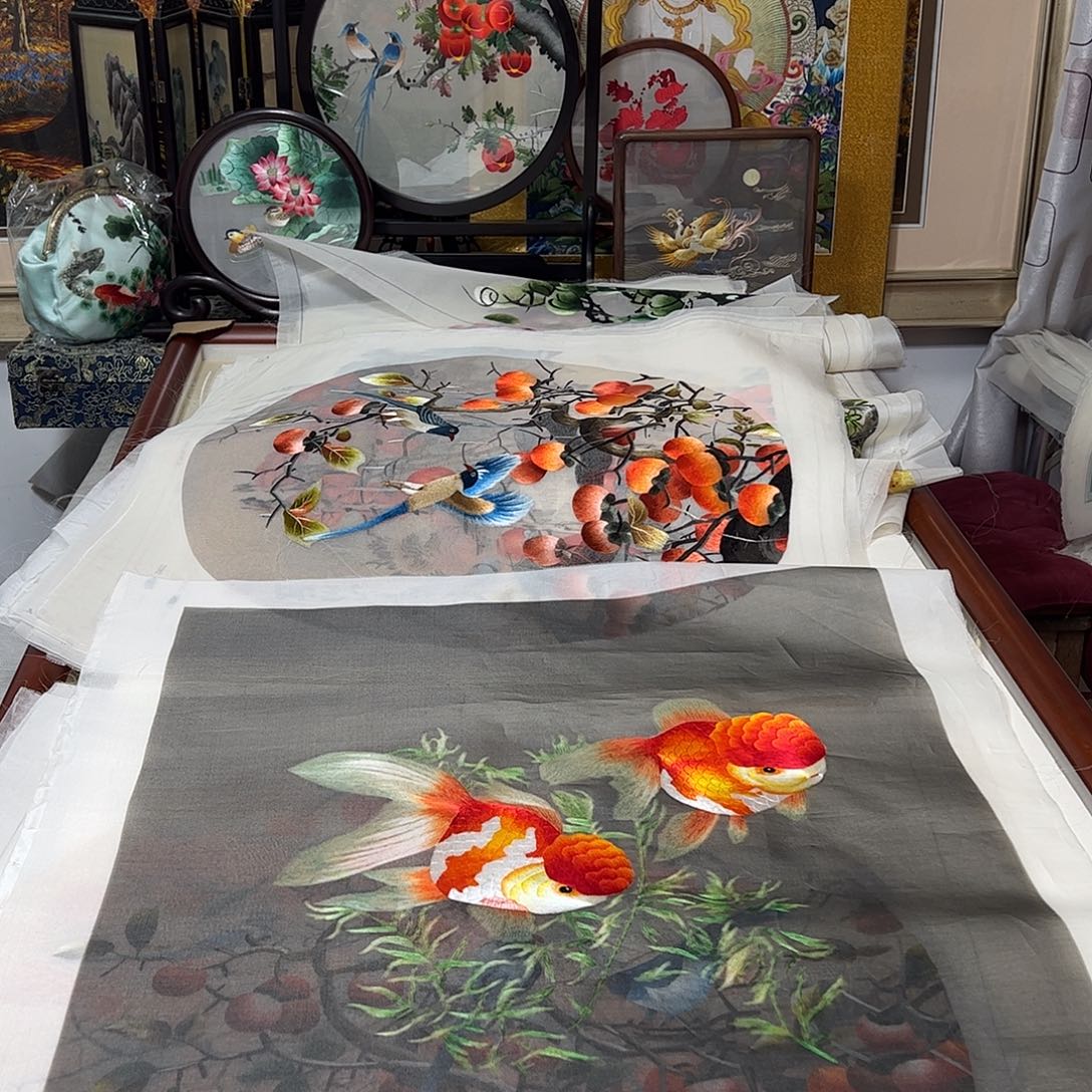 C***o刺绣纯手工刺绣画