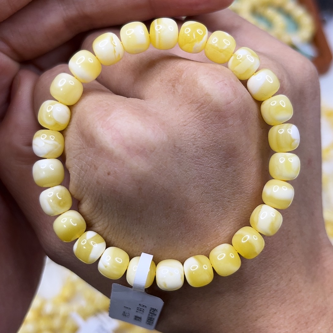 乔***刘蜜蜡未镶嵌手链8.0mm浓花妖花手串