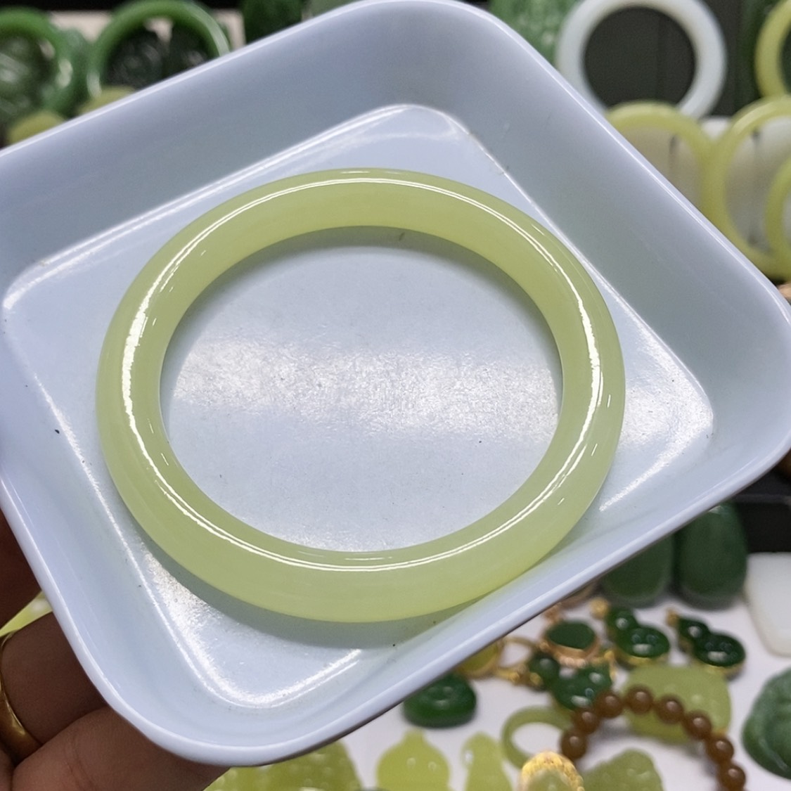【闪购商品】未镶嵌手链和田玉