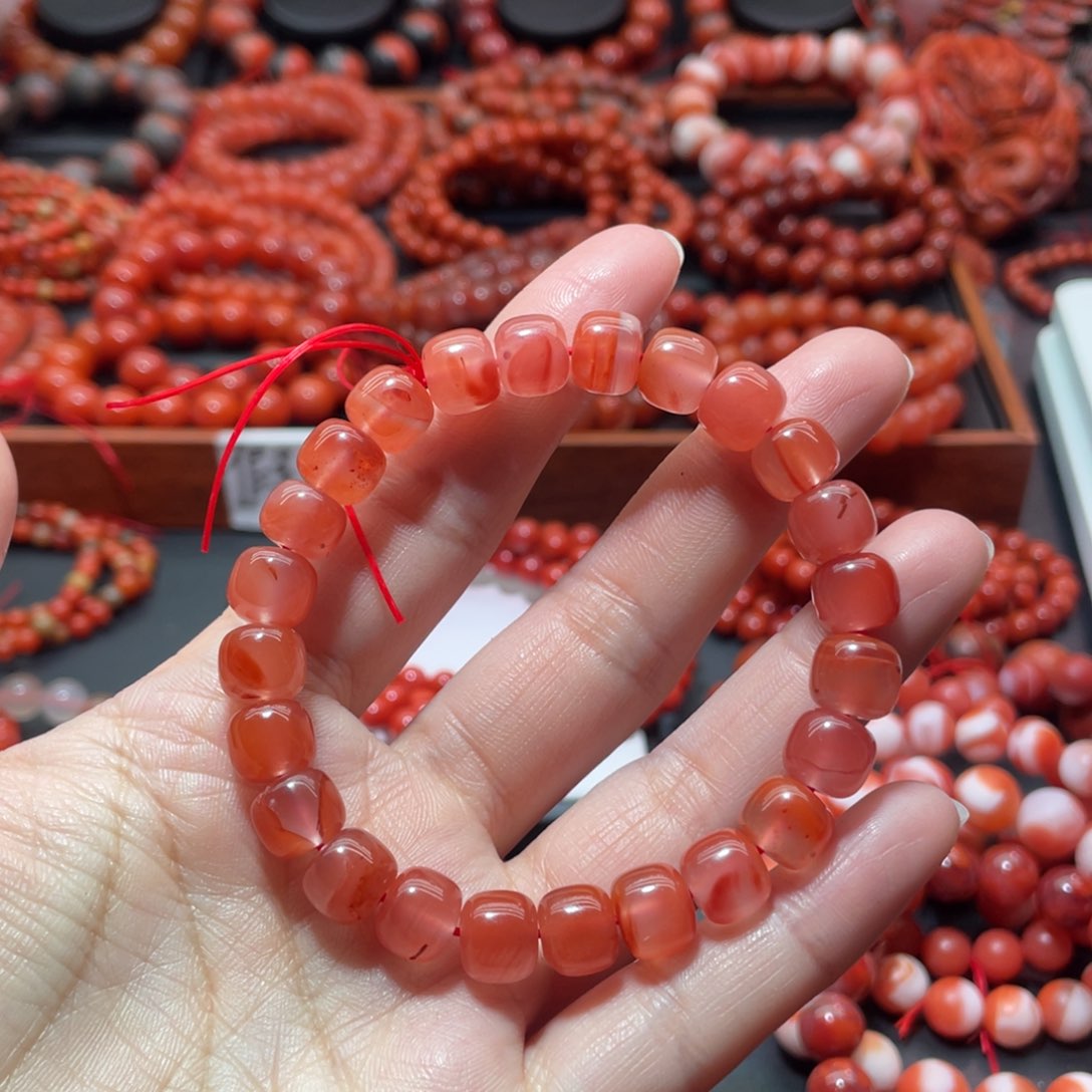 南红玛瑙手链未镶嵌
