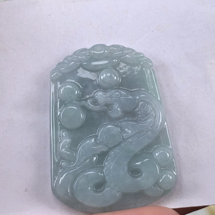 颈饰未镶嵌翡翠蛇