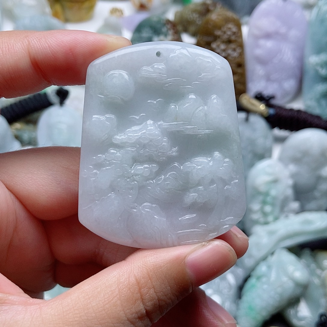 翡翠未镶嵌颈饰翡翠