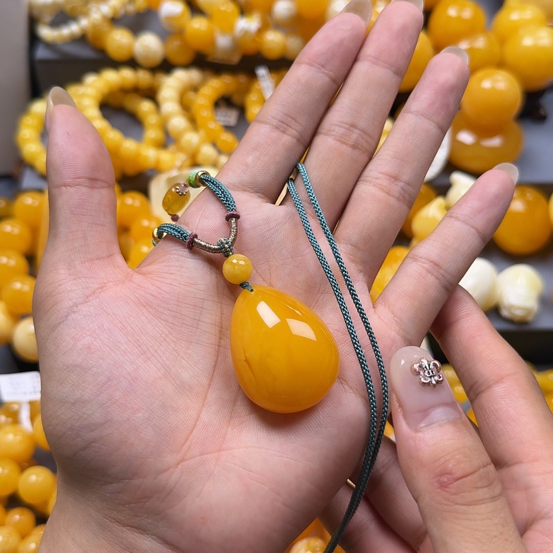 未镶嵌蜜蜡珠宝奇石水滴