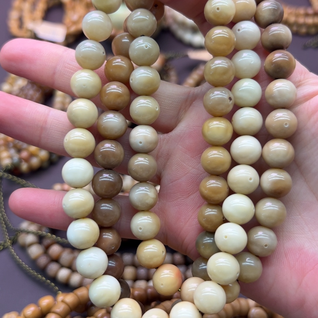 樱***董龙脊菩提吊坠正圆