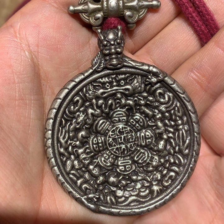 琉璃颈饰喜欢的朋友