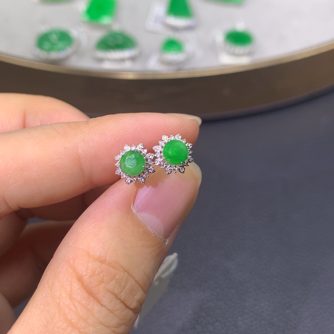 翡翠耳饰18K金镶嵌翡翠