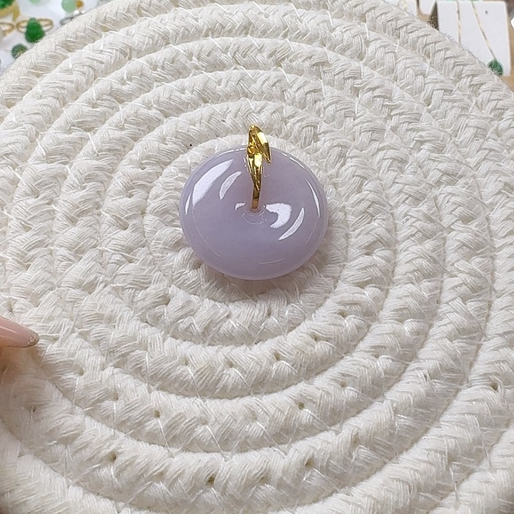 翡翠未镶嵌颈饰平安扣