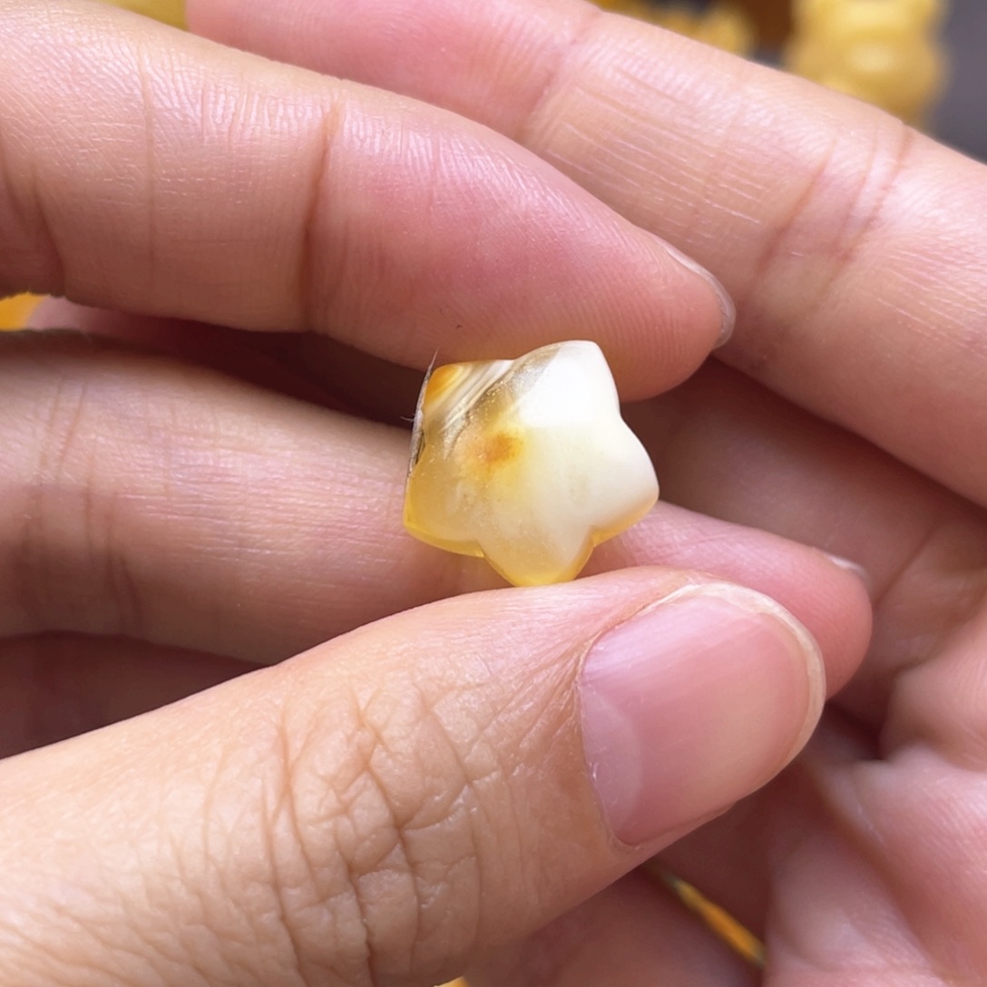 未镶嵌琥珀裸石蜜蜡