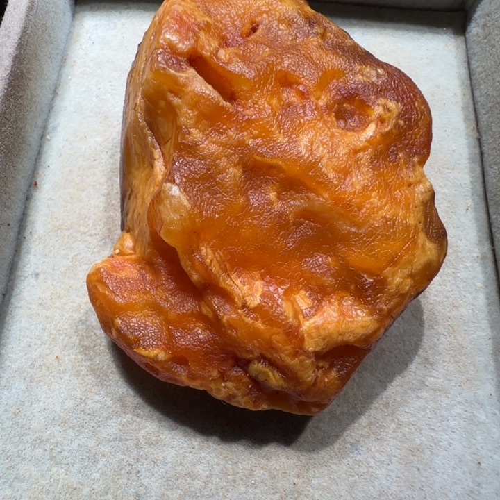 未镶嵌定制琥珀弧**虹专属定制