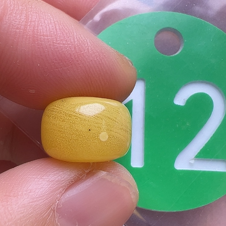 未镶嵌蜜蜡裸石花粉12.5m m