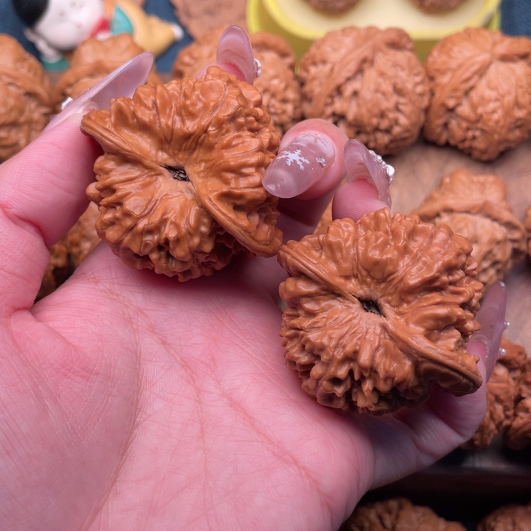 把件文玩核桃全品，大凹底，原桩官帽48