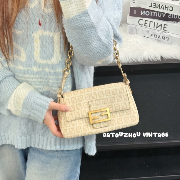 95新 FENDI/芬迪 老花小胖丁单肩包ss 