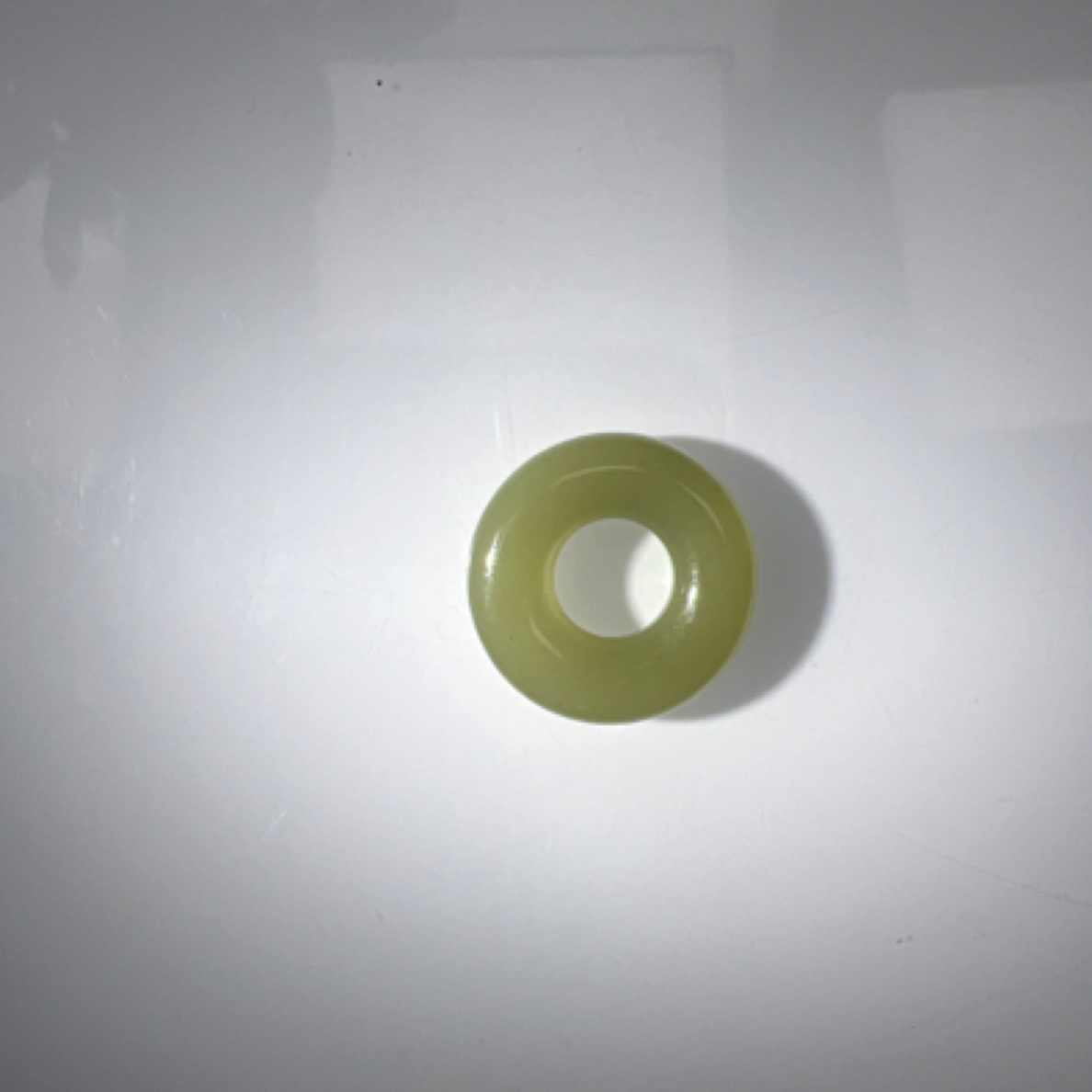 和田玉卡19-5mm圆圈吊坠编号040