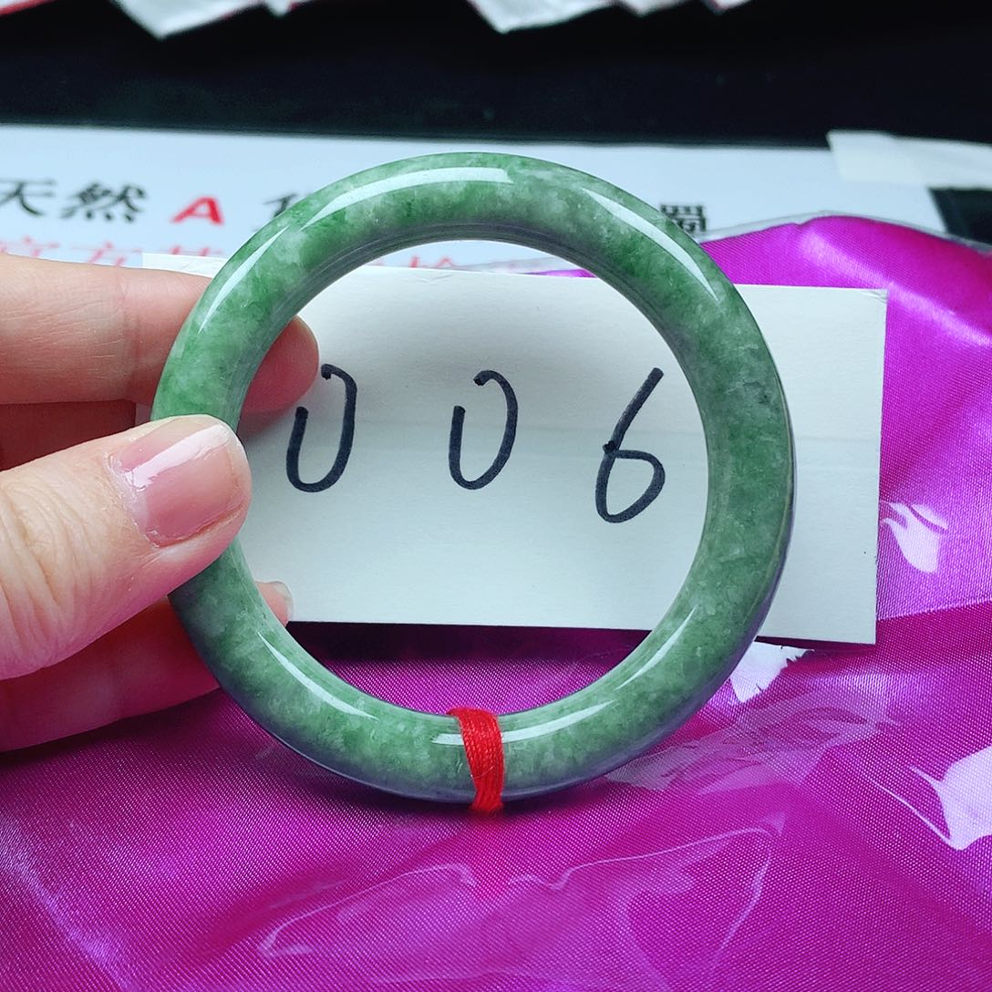 翡翠手镯未镶嵌圈56