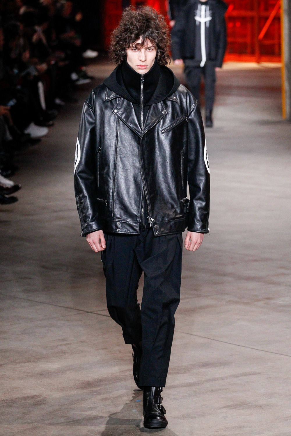 (鹏鹏专属)鹅绒服2025新款休闲陨石黑系类老钱锋羽绒服高级轻奢