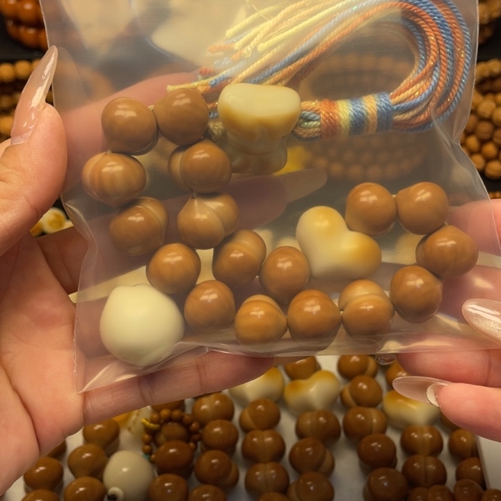 ****猴头核桃吊坠全品17小加柯基屁桃爱心猫爪2号流苏