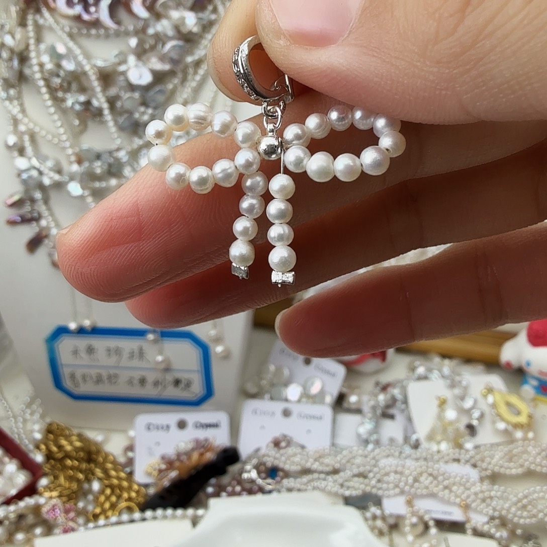 颈饰淡水珍珠未镶嵌