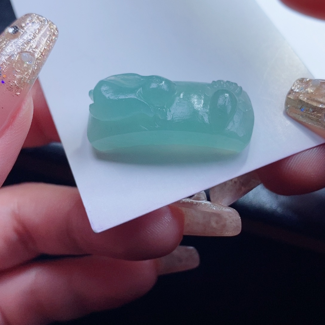 定制翡翠未镶嵌翡翠