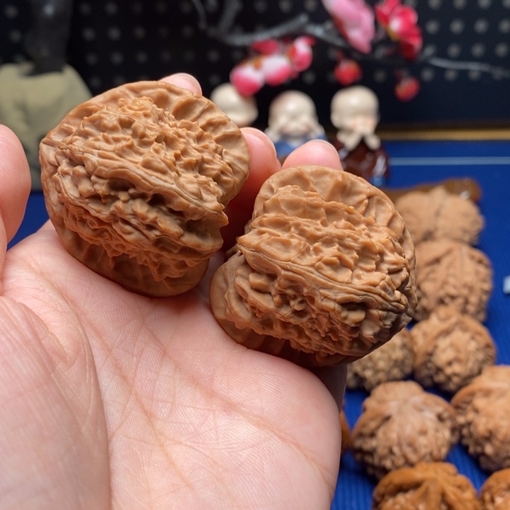 M***e把件文玩核桃42三角白